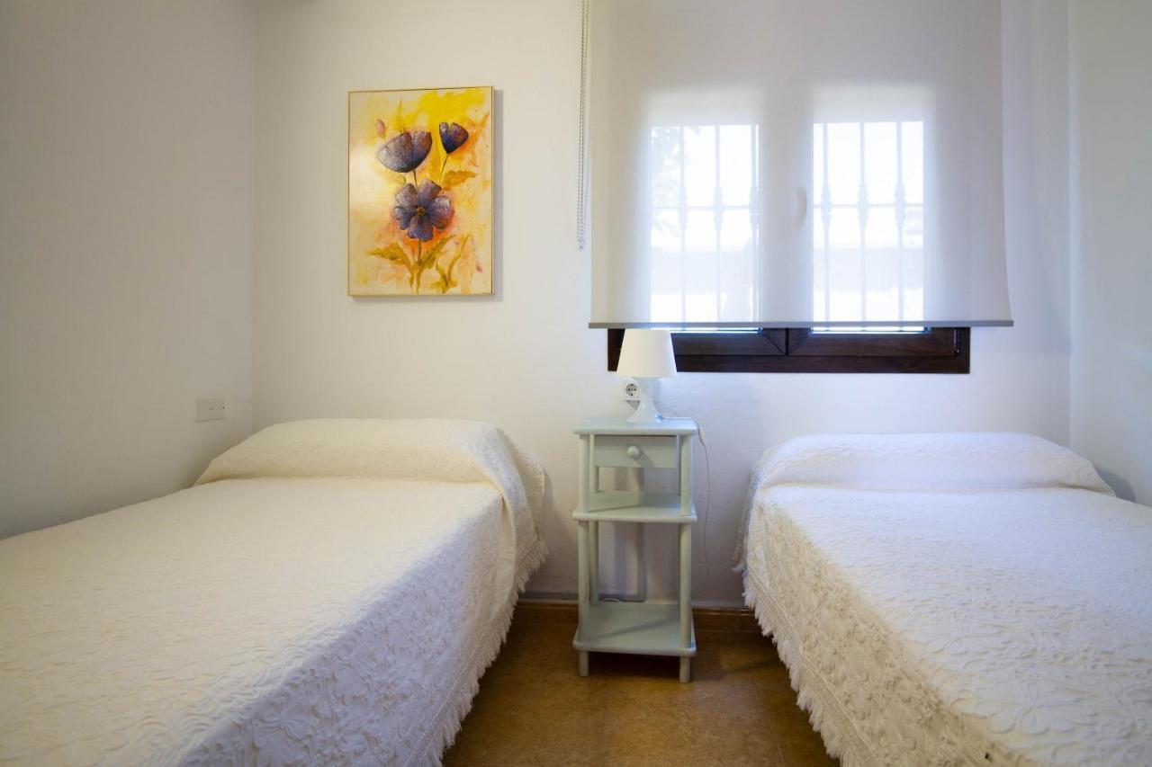 Apartamentos Turisticos Trajano Bolonia Eksteriør bilde