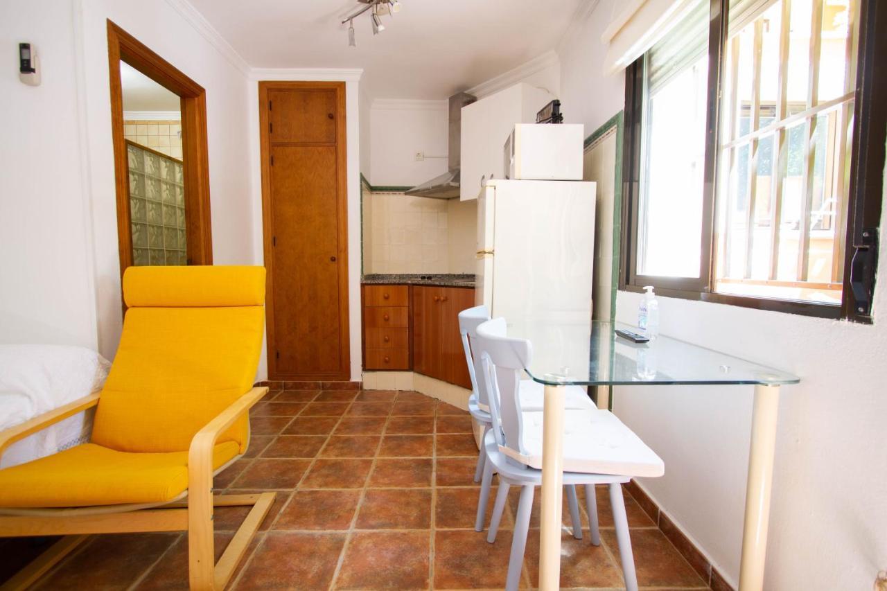 Apartamentos Turisticos Trajano Bolonia Eksteriør bilde