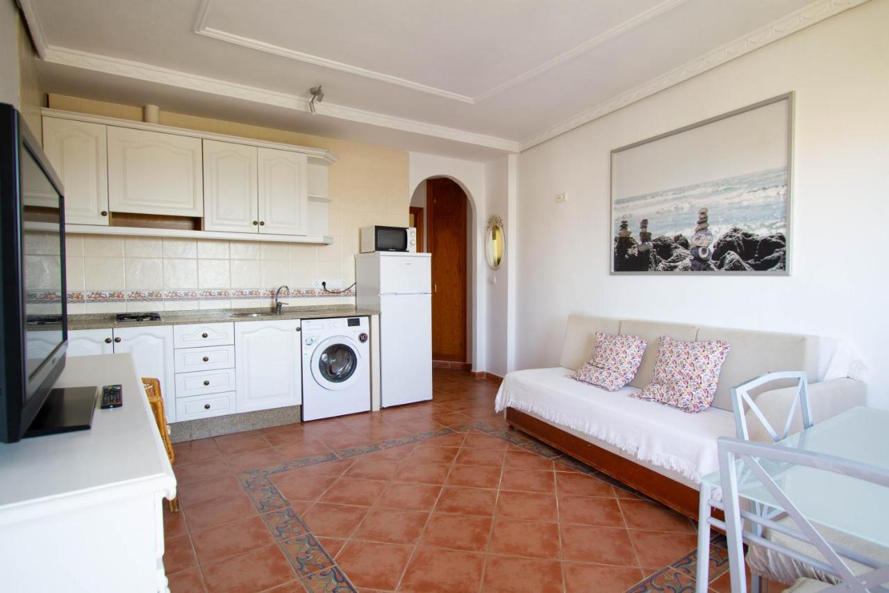 Apartamentos Turisticos Trajano Bolonia Eksteriør bilde