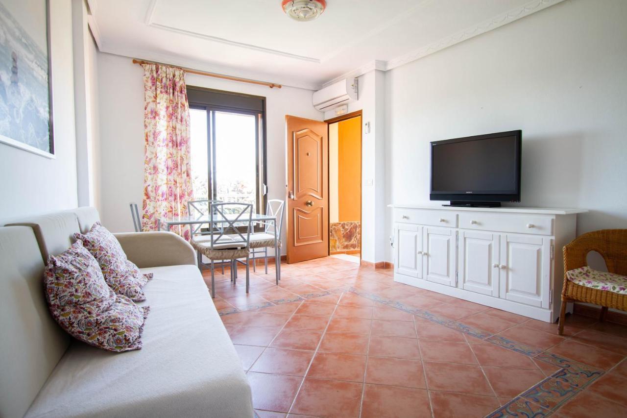 Apartamentos Turisticos Trajano Bolonia Eksteriør bilde