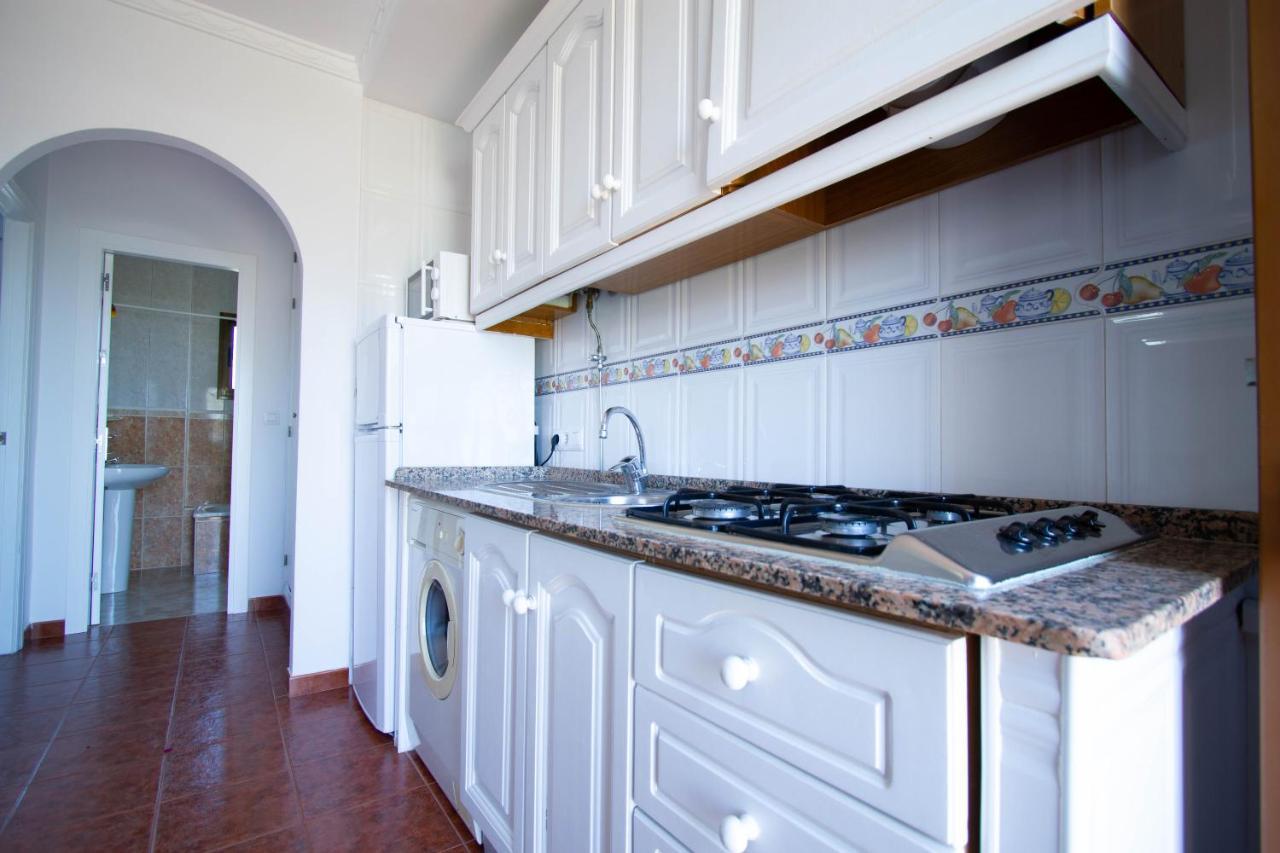 Apartamentos Turisticos Trajano Bolonia Eksteriør bilde