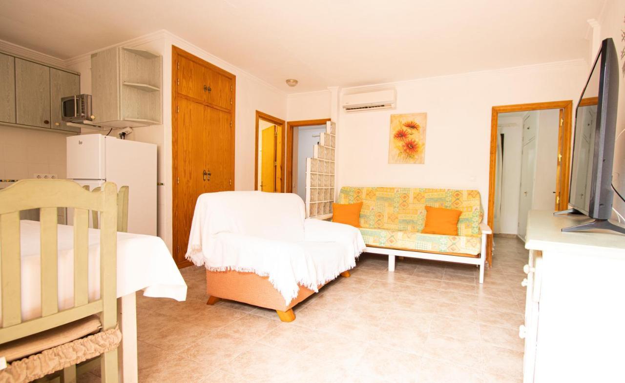 Apartamentos Turisticos Trajano Bolonia Eksteriør bilde