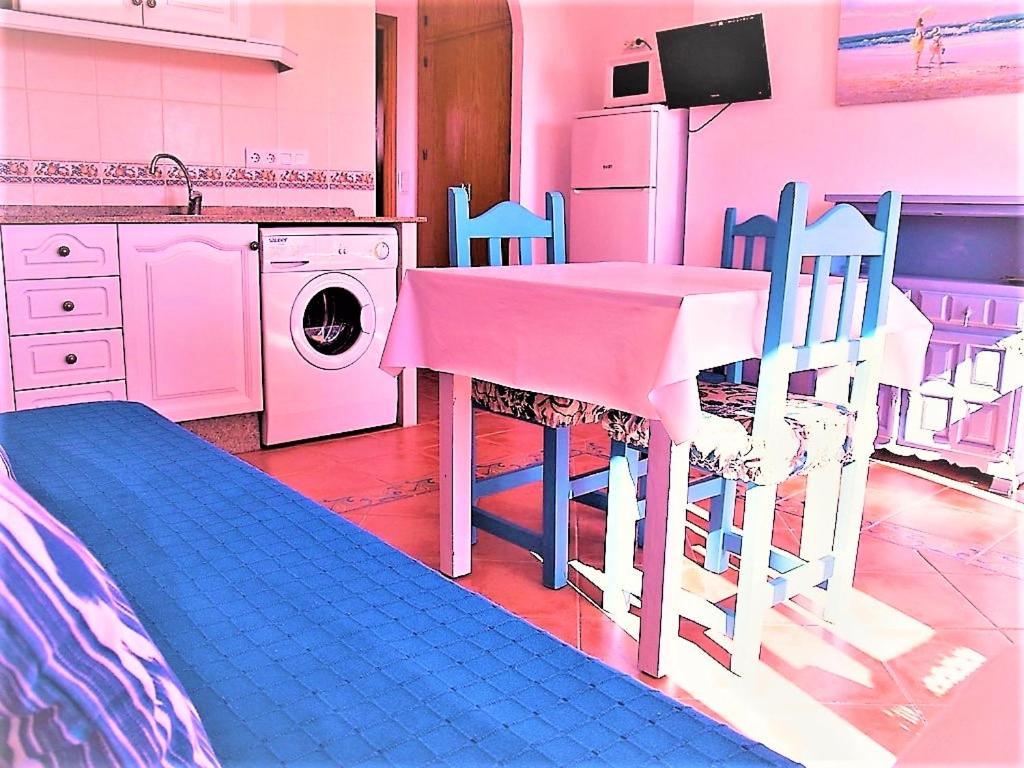Apartamentos Turisticos Trajano Bolonia Eksteriør bilde