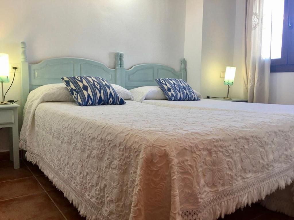Apartamentos Turisticos Trajano Bolonia Eksteriør bilde